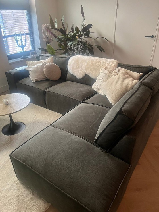 Image 1 of Elegante sofá esquinero verde oliva: duradero y cómodo