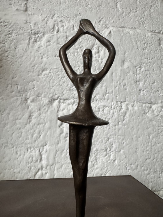 Piccola ballerina in bronzo stile modernista anni '80 – Sculture (photo 3 of 12)