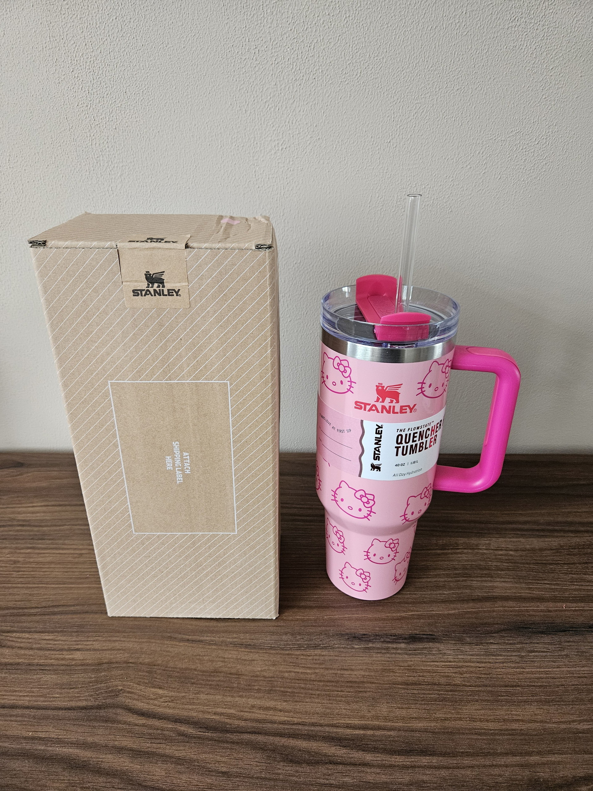 Stanley Quencher Hello Kitty Cup | €49 | Whoppah