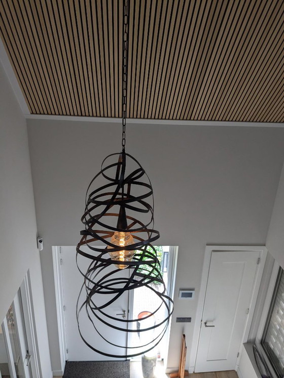 Handgefertigter moderner Metallleuchter – Kronleuchter, Copper (photo 3 of 5)