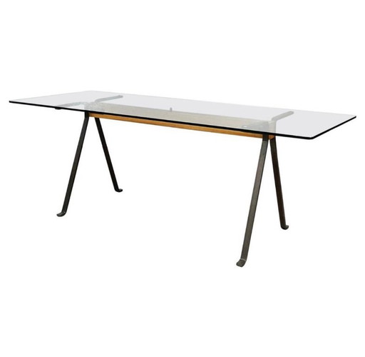 Tavolo di design “Frate” di Enzo Mari