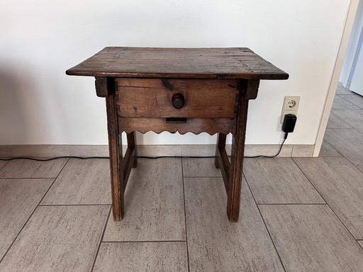 Antique Spanish payment table