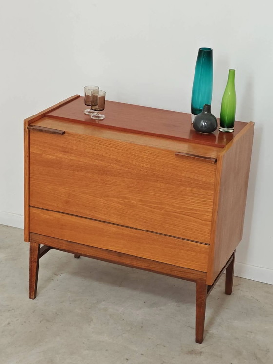 Kist of minibar Frantisek Mezulanik voor Up Zavody jaren 60 – Barkrukken, Wood, Mid Century Modern (photo 12 of 18)