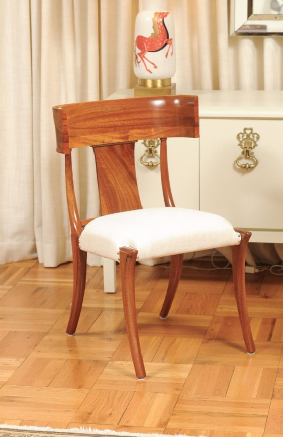 MacDougall 8 Klismos stoelen in walnoothout van Stewart – Glenn of California, Eetkamerstoelen, Textile, Wood (photo 5 of 5)