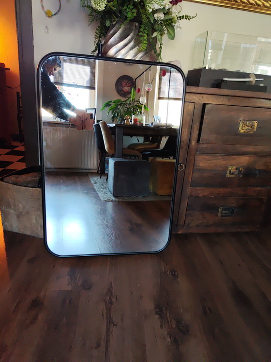 Image 1 of Vintage Spiegel Met Rubberen Afgeronde Randen