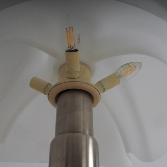 Large Vintage Pipistrello Table Lamp by Gae Aulenti for Martinelli Luce – Floor lights, Metal (photo 15 of 17)