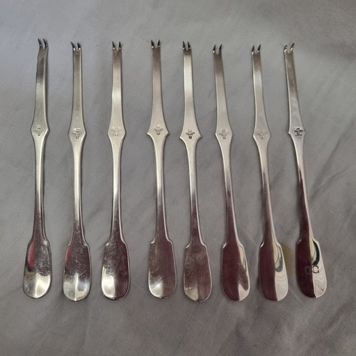 6 Christofle shellfish forks