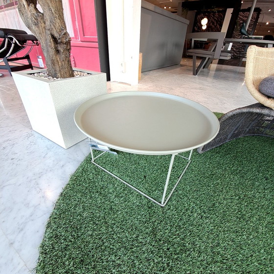 Image 1 of Table d'appoint d'extérieur B&B italia Fat Fat