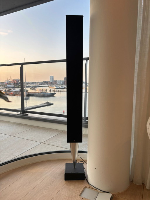 2 Bang & Olufsen Beolab 8000 speakers