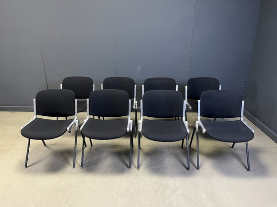 Image 1 of Sedie da pranzo italiane impilabili vintage nello stile di Castelli, set da 8