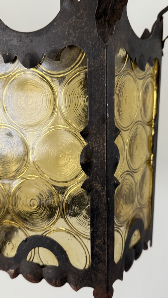 Image 1 of Lanterne italienne en fer forgé et verre d'art ambré - années 1960