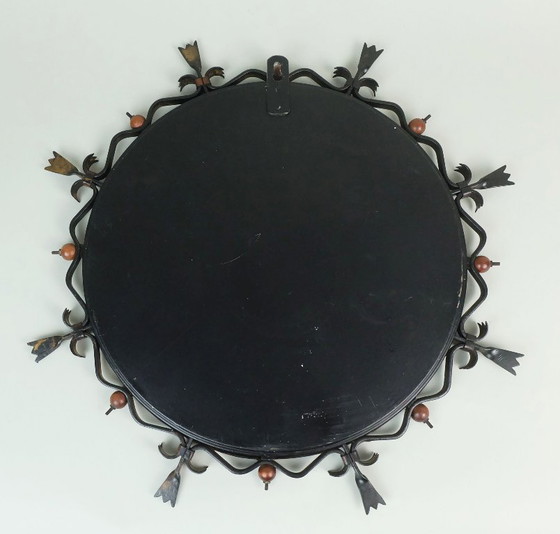 Image 1 of ronde mid century wandspiegel metalen lijst smeedijzer hout messing jaren 1950/60