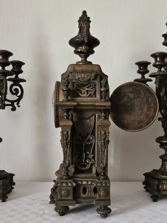 Embellecedores de chimenea de estilo neorrenacentista del siglo XIX. – Hersant, Relojes, Bronze (photo 8 of 14)