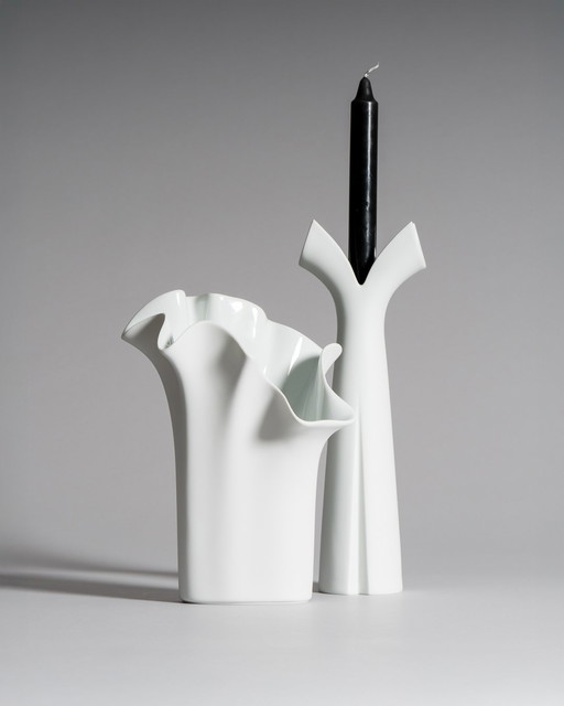 Rosenthal Duo : Bougeoir Sculptural Icônes en Porcelaine Blanche par Lino Sabattini & Vase Tulipe Claus Josef Riedel