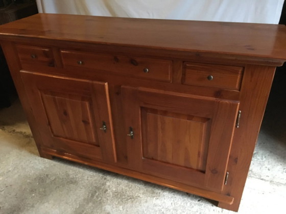 Lärchenholz-Sideboard – Aufbewahrungsschrank (photo 2 of 17)