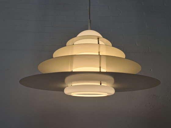 Image 1 of Lámpara colgante Raak modelo B-1017 en blanco de Andre Rotte, 1982