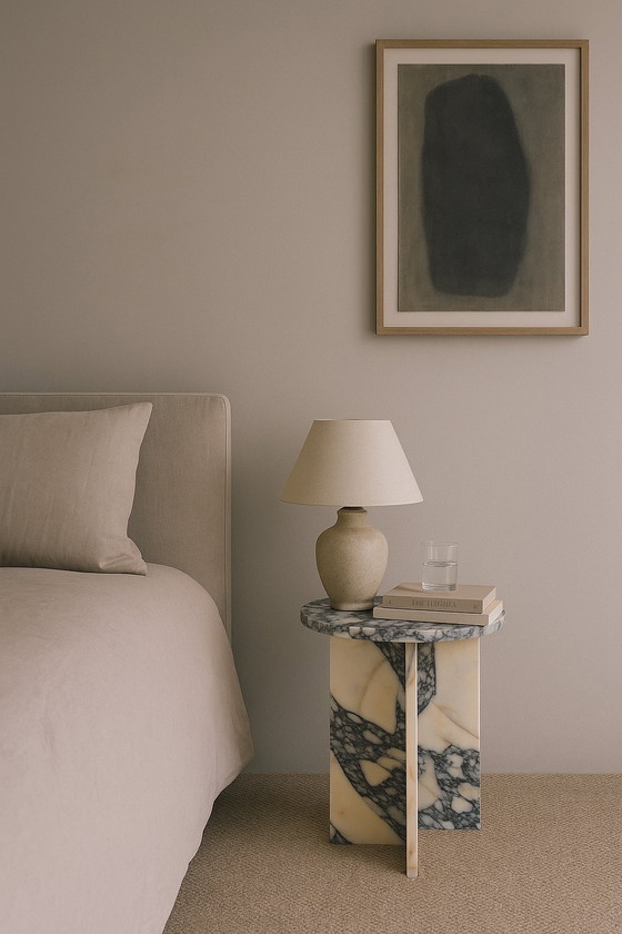 Image 1 of Side table marble calcatta viola