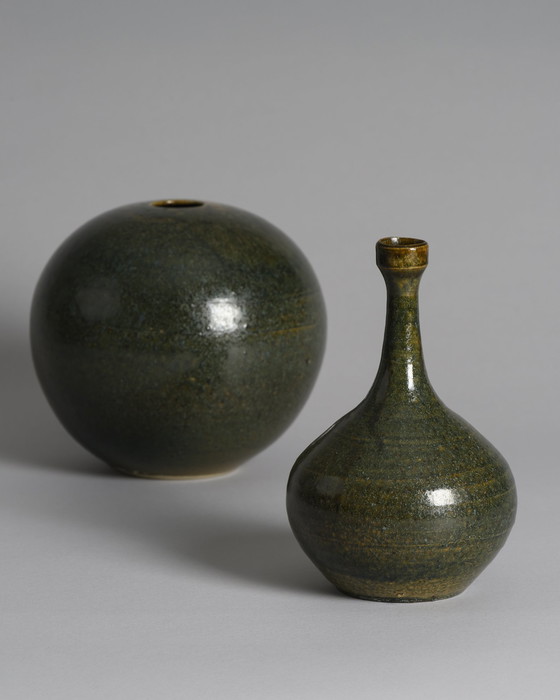 Image 1 of Paire de vases en céramique de Mathies Schwarze - Terre cuite émaillée verte, Allemagne