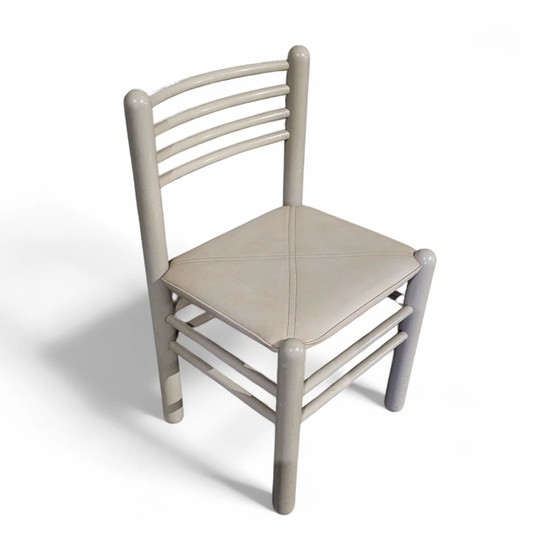 Conjuntos de comedor / Mesa / 5 Sillas / Estructura Madera Gris Claro / Asiento Cuero / Alemán / Años 80 / (photo 7 of 24)
