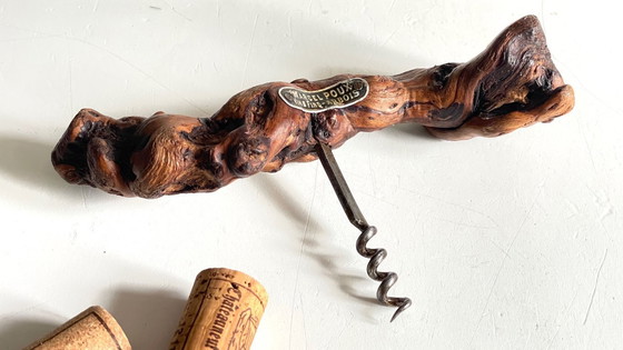 Image 1 of Tire-BOUCHON en Bois VINTAGE