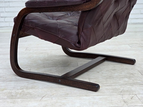 Image 1 of Jaren 70, Scandinavische fauteuil, bruin meubelleer, gebogen hout.