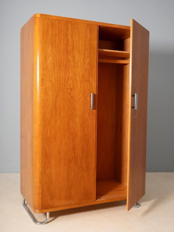 Image 1 of Armario de ropa, Vichr & spol., década de 1930, Checoslovaquia