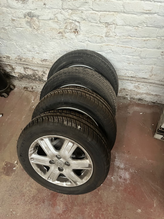 Image 1 of Toyota velgen zijn