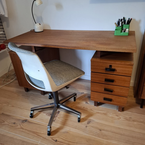 Image 1 of Scrivania in teak degli anni '60