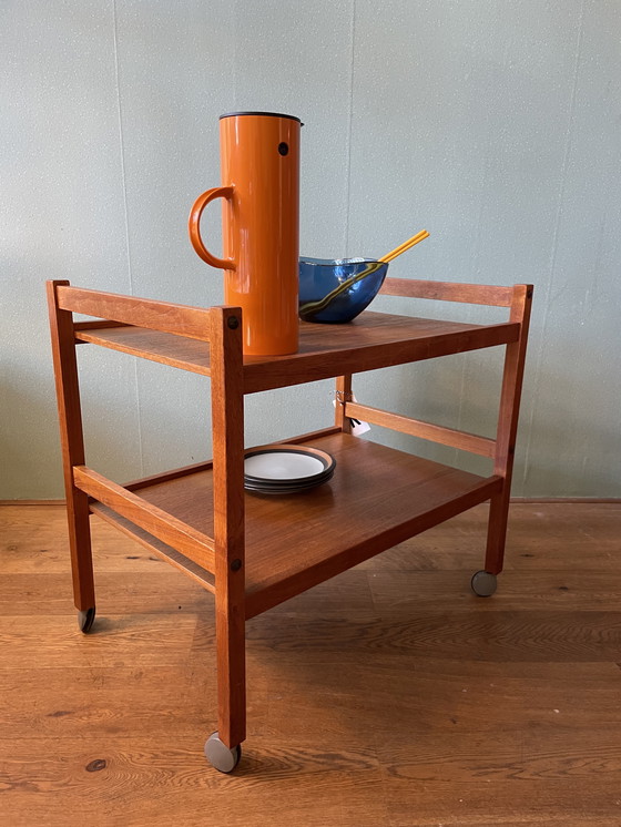 Image 1 of Roltafel teak en teak fineer vintage uit Denemarken 