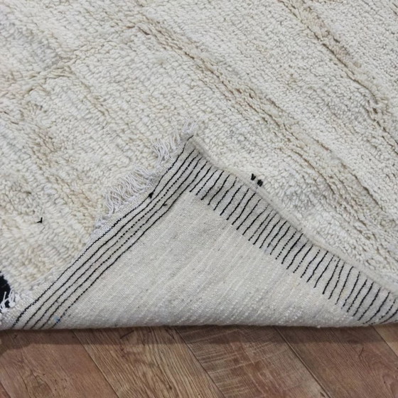 Image 1 of Classic Beni Ouarain Rug XXL – 100% Natural Wool Handwoven (310 × 200 cm)