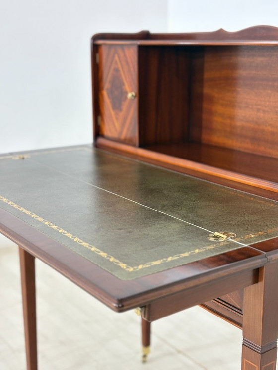 Secrétaire élégant de style Sheraton ancien avec plateau en cuir / Bureau des années 1960 / Secrétaire (photo 12 of 17)