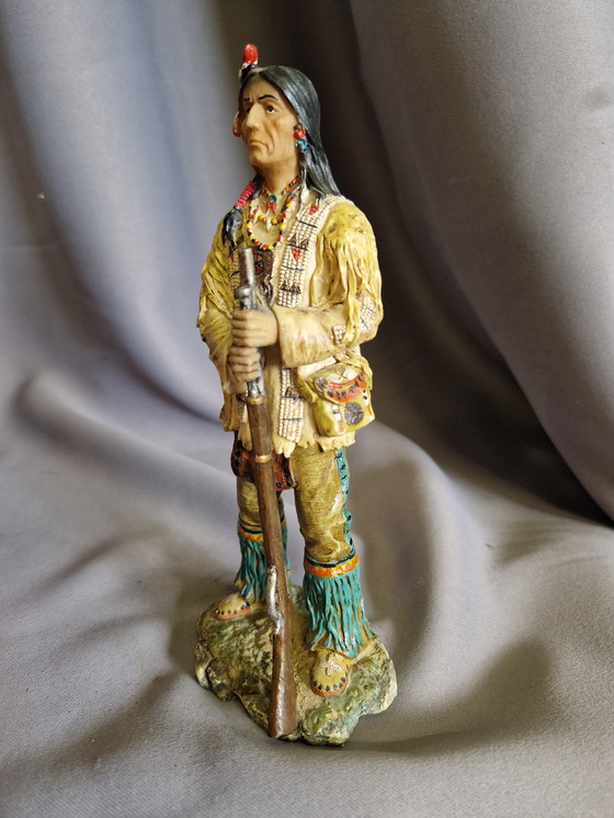 Image 1 of Statue amérindienne 21 cm