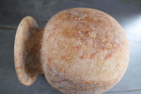 Image 1 of Antique Egyptian vase Alabaster natural tones