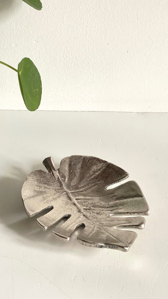 Image 1 of VIDE Poche Forme FEUILLE en Métal