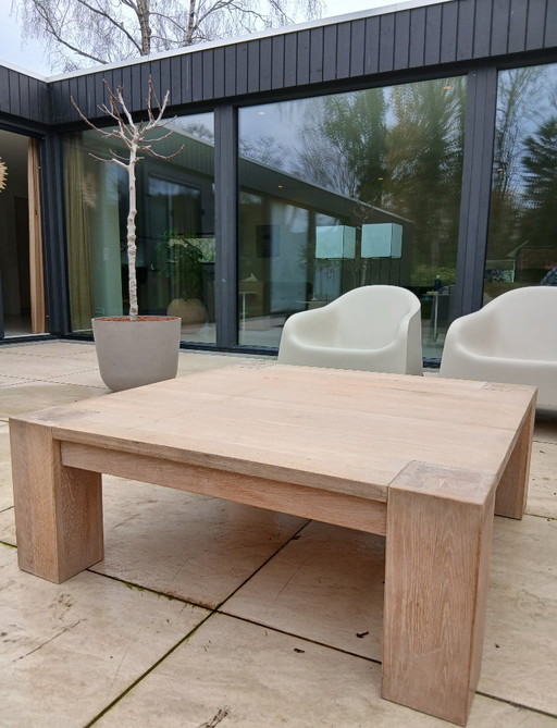 Couchtisch aus massiver Eiche, 110 x 110 x 4 cm