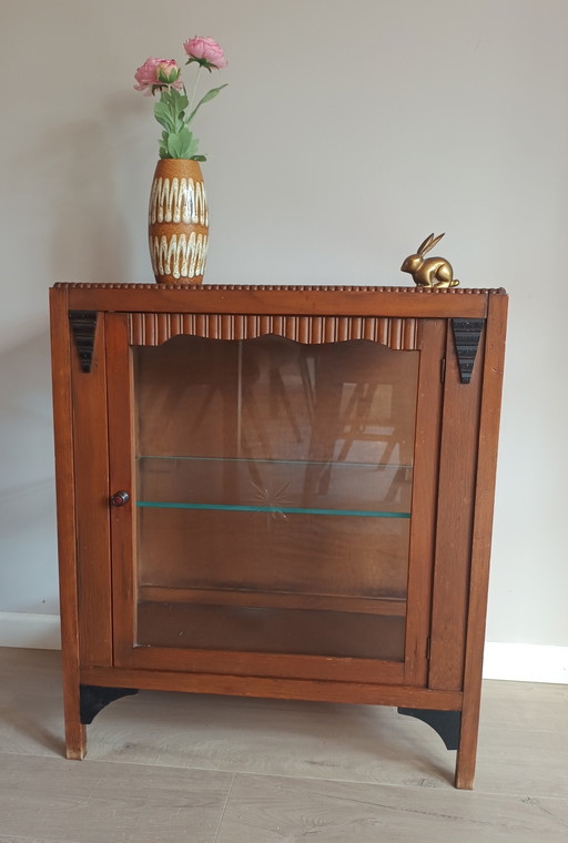 Art Deco, Amsterdam School display cabinet