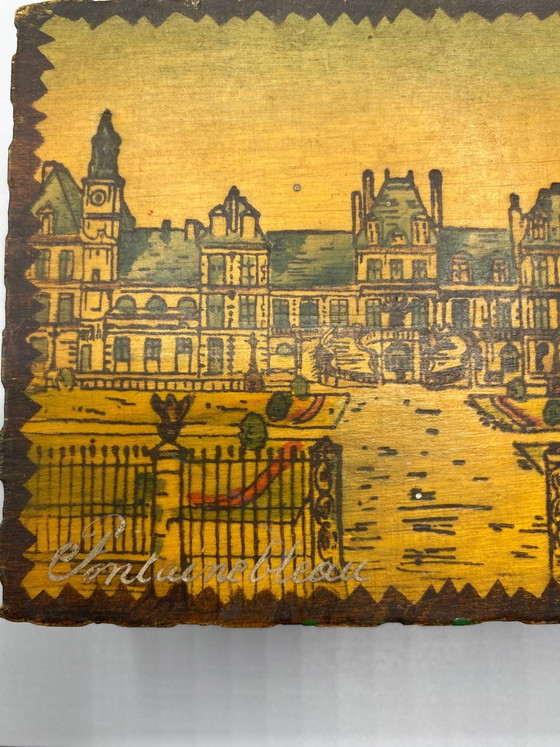 Houten souvenirdoos met pyrografie, afbeelding van het kasteel van Fontainebleau. – Decoratieve objecten, Wood (photo 3 of 8)