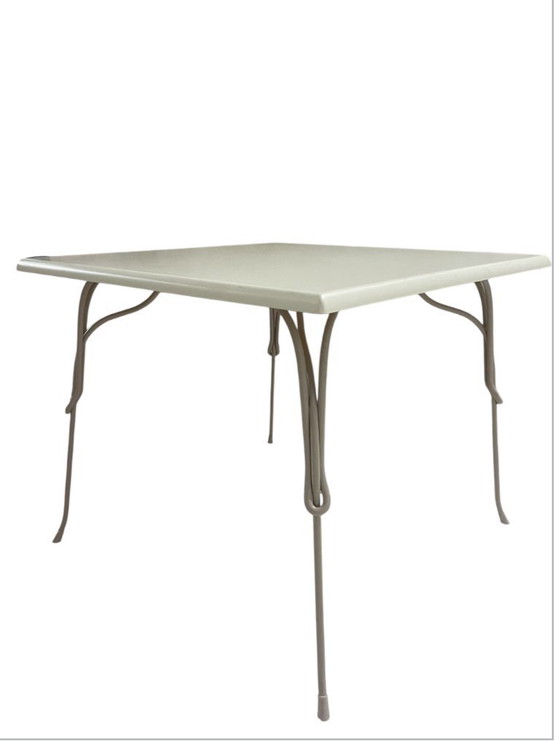 Image 1 of MESA DE VIÑEDO 90X90 BLANCA MAGIS