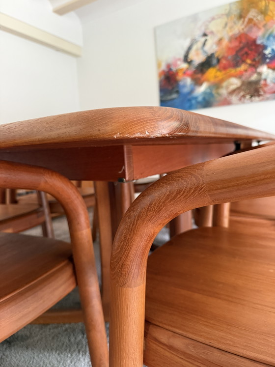 Tavolo da pranzo Dyrlund design danese vintage con 8 sedie Korpus - Teak massiccio – Tavoli da pranzo, Wood (photo 5 of 10)
