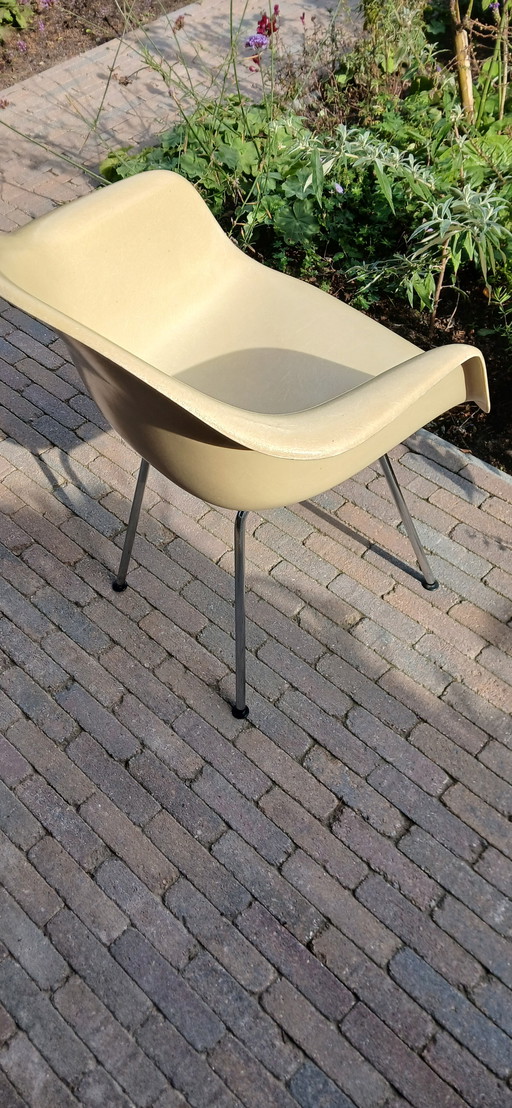 4x Herman Miller Vitra Eames Fiberglas Stühle