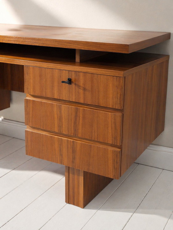 Image 1 of Vintage scandinavisch bureau