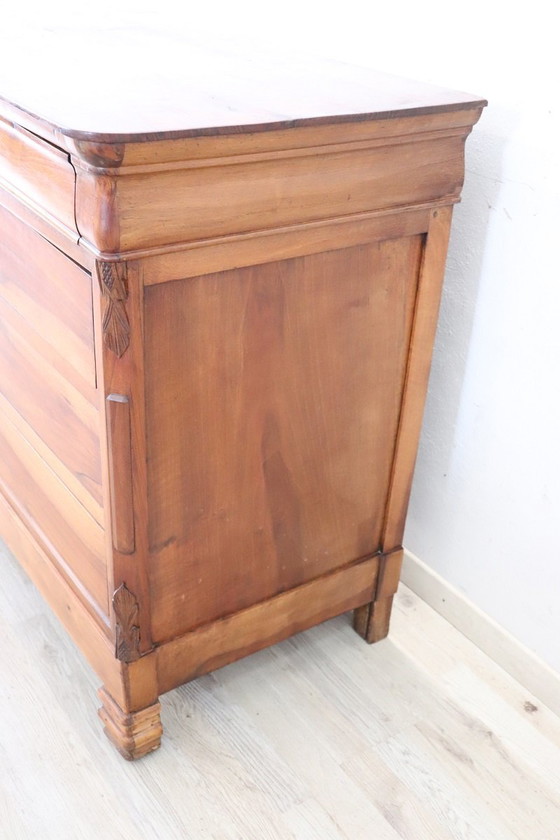 Image 1 of Commode ancienne en noyer massif, Italie, 19e siècle