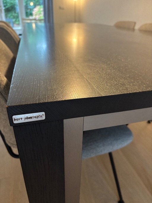 Mesa de comedor Bert Plantagie 'Oliver' (Roble Basalto)