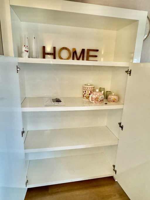 Weiß hochglänzend, ral 9016, Ablageschrank