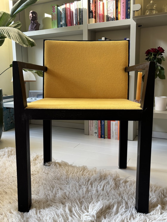 Image 1 of 2 gele stoelen jaren 80 design