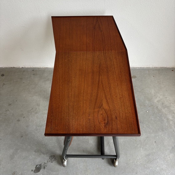 Image 1 of Vintage Deens schrijfmachine tafel - sidetable teak