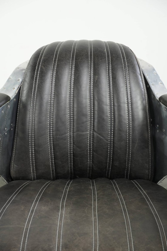 Image 1 of Fauteuil/robinet de style aviateur unique et confortable en cuir de vachette, finitions aluminium et rivets