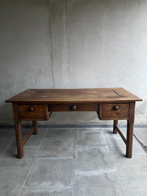 Image 1 of Brutalistische bureau 