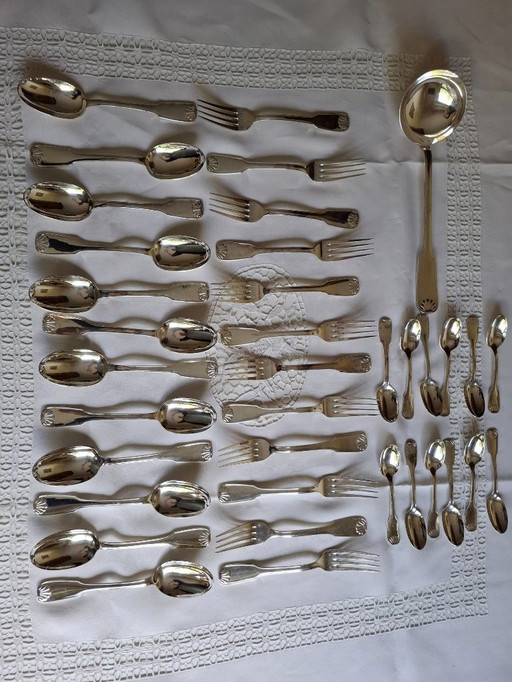 Silver-plated cutlery set, Coquille/Vendôme model, 37 pieces