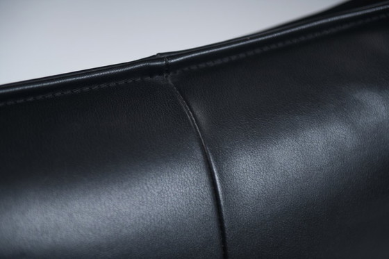 Image 1 of Vintage The Rock Lounge Chair with new leather by Gerard Van Den Berg - Montis